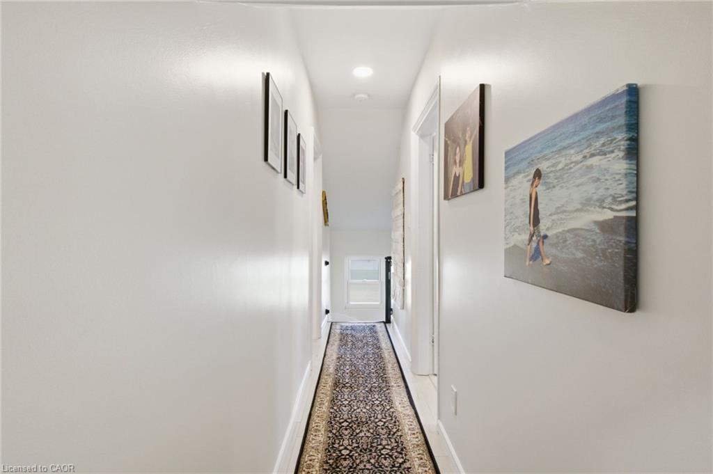 520 Elma Street W Property Photo 24