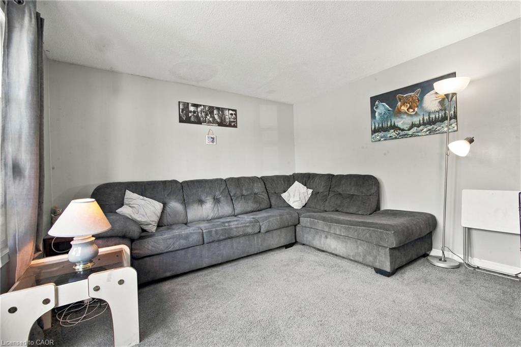 135 Cedarhill Crescent Property Photo 8