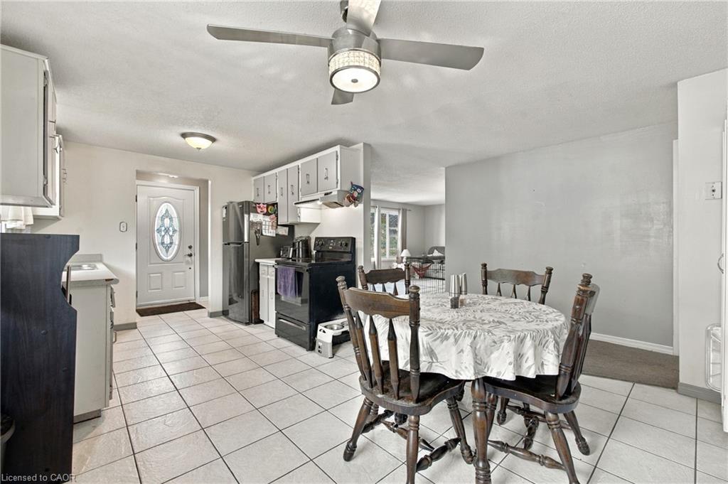 135 Cedarhill Crescent Property Photo 14