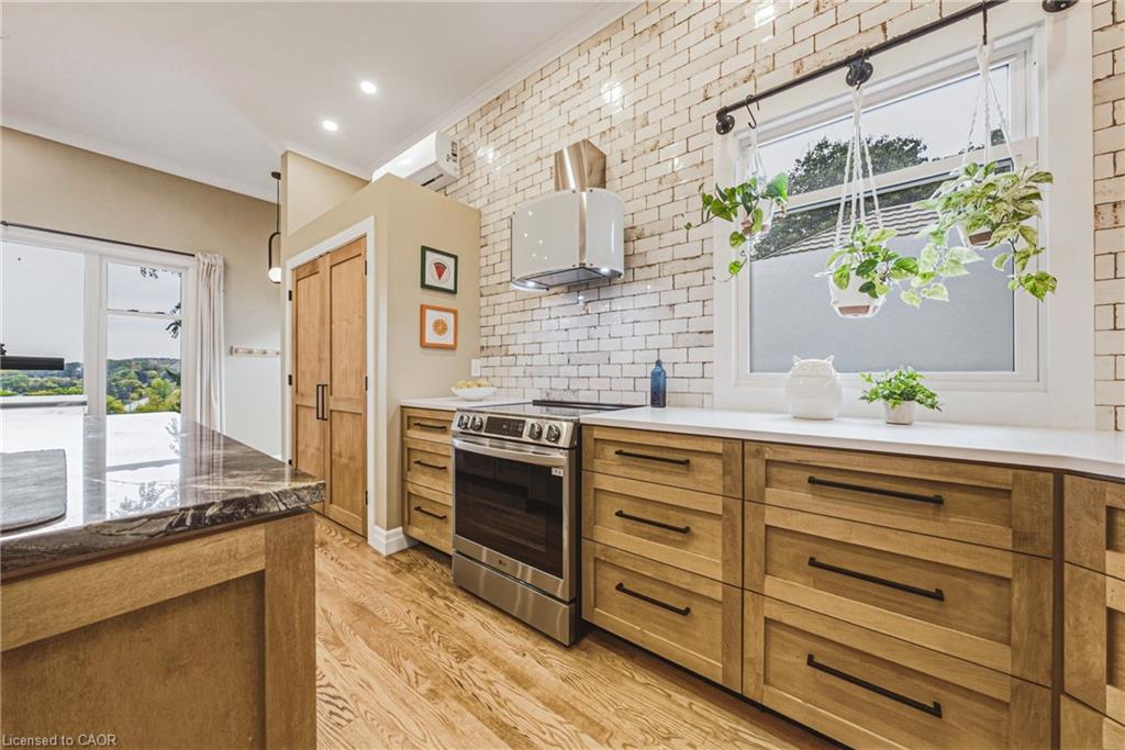 103 Courtney Street Property Photo 12