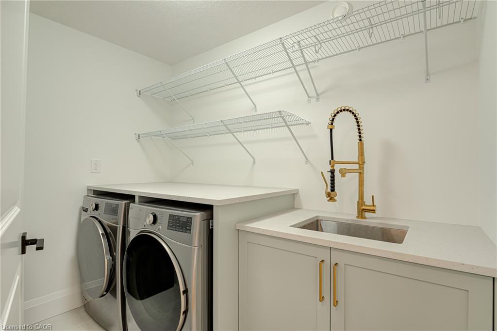 A-90 Margaret Avenue N Property Photo 26
