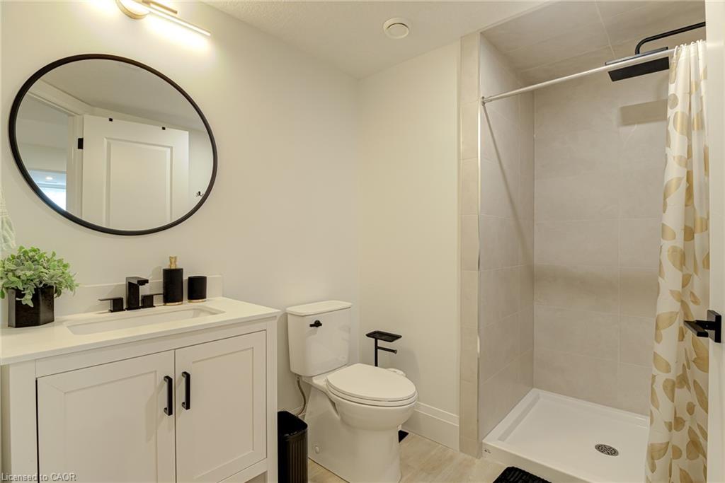 A-90 Margaret Avenue N Property Photo 39
