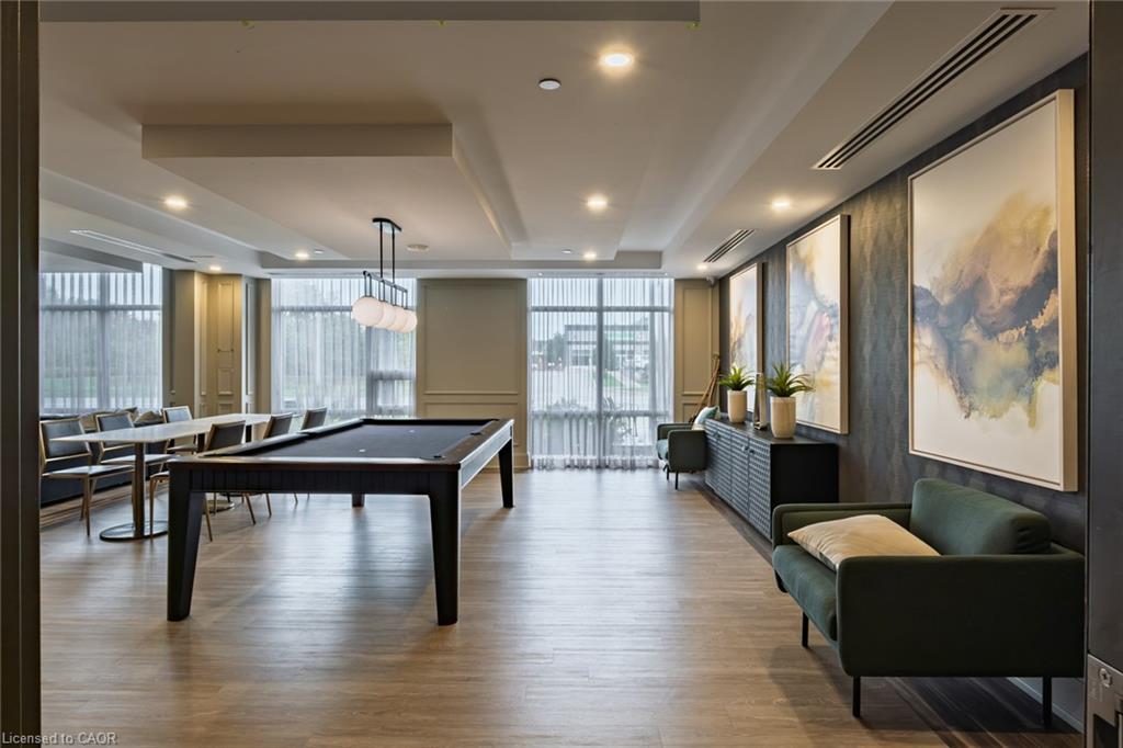 602-470 Dundas Street Property Photo 8