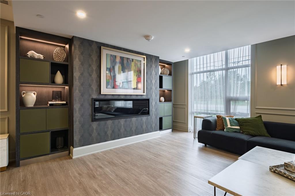 602-470 Dundas Street Property Photo 11
