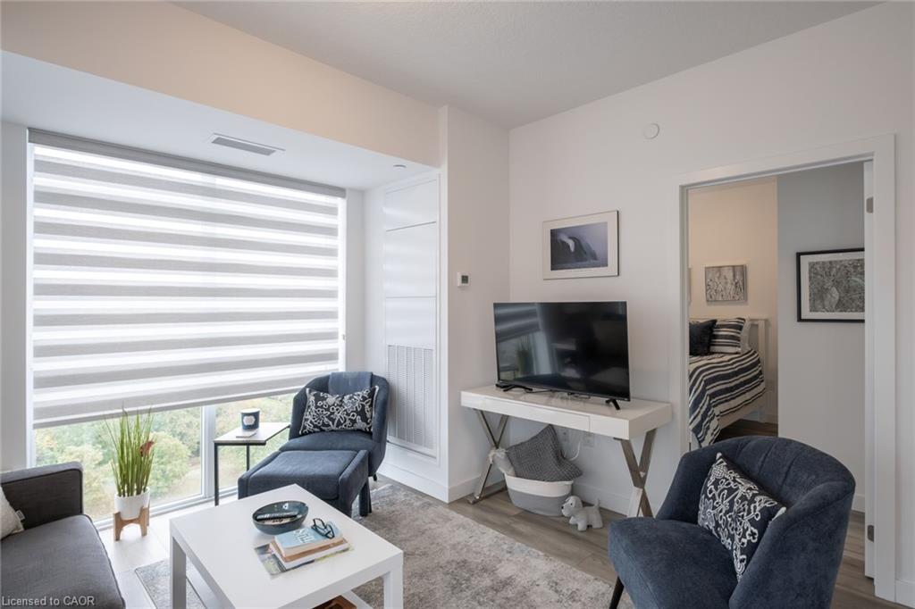 602-470 Dundas Street Property Photo 22