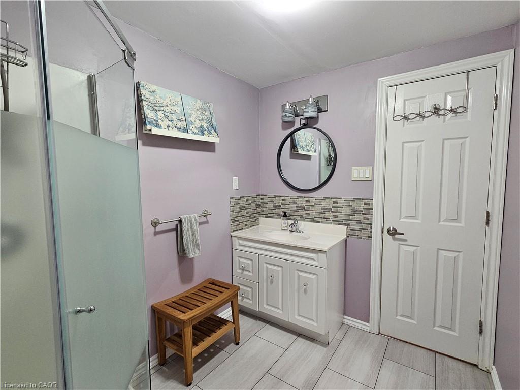 125-1323 Queen Street Property Photo 10
