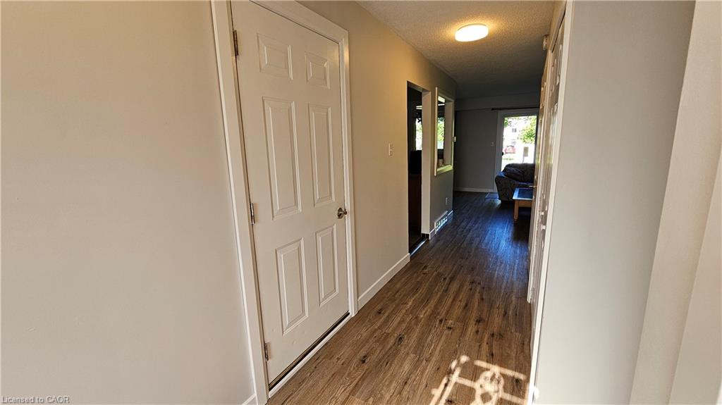 4 Parkside Drive Property Photo 7