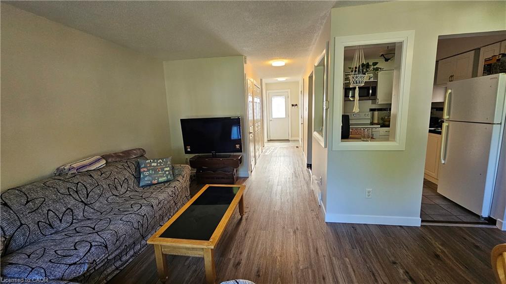 4 Parkside Drive Property Photo 8