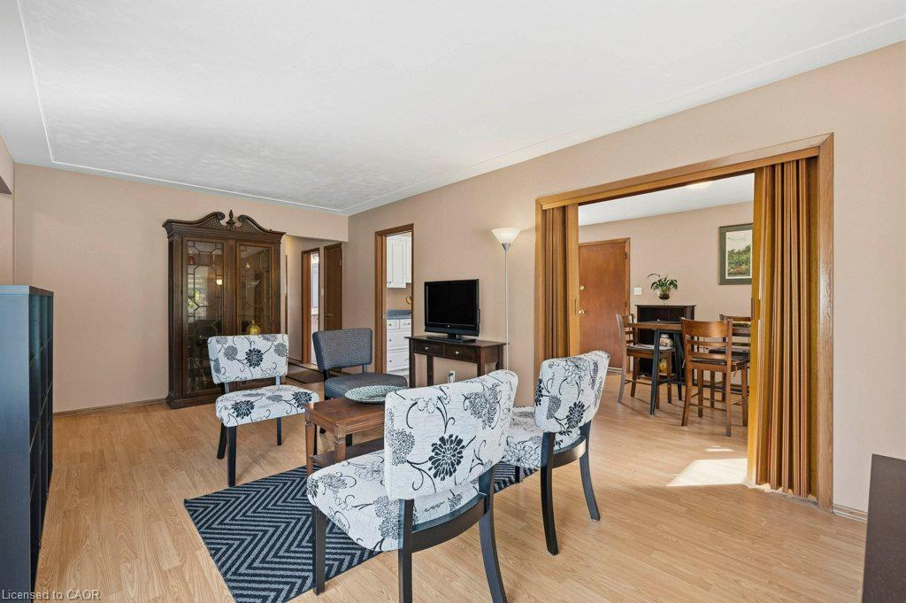88 Bond Street Property Photo 12