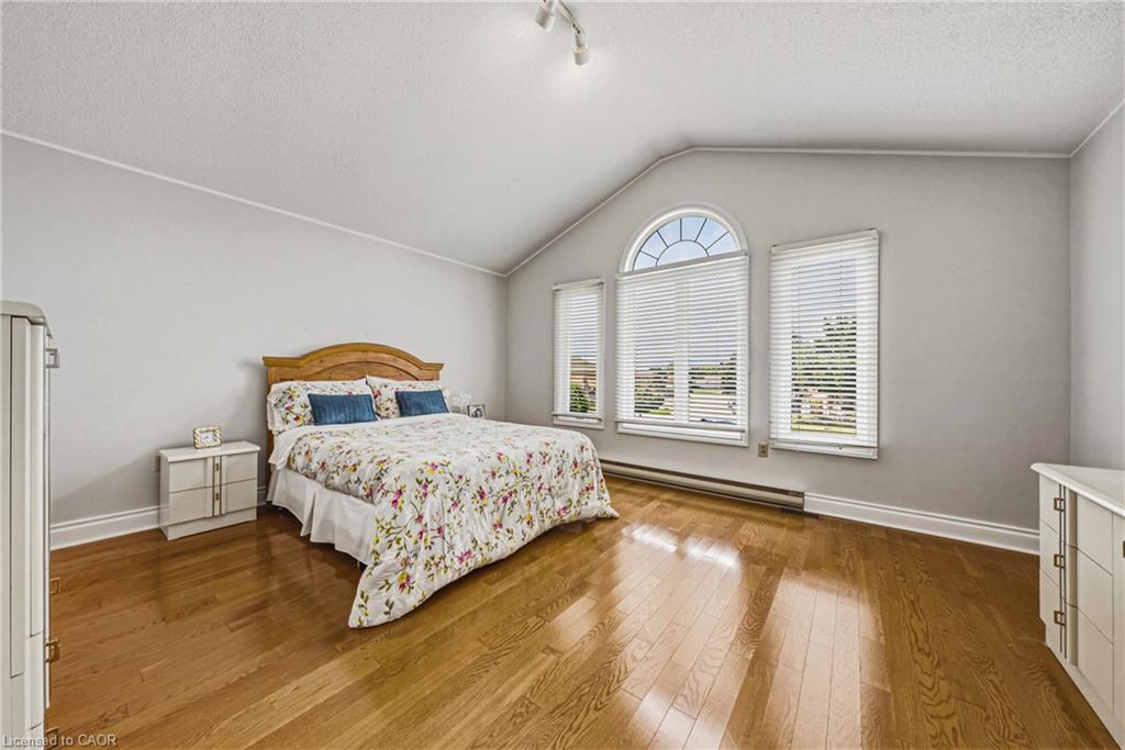 90 Fairington Crescent Property Photo 18