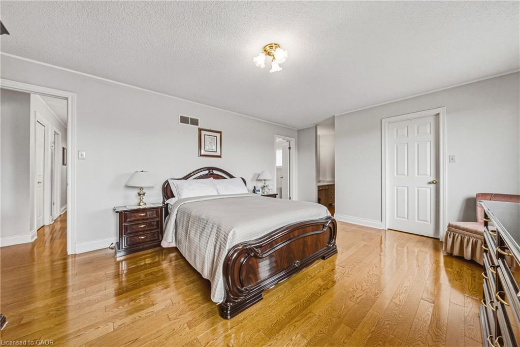 90 Fairington Crescent Property Photo 23