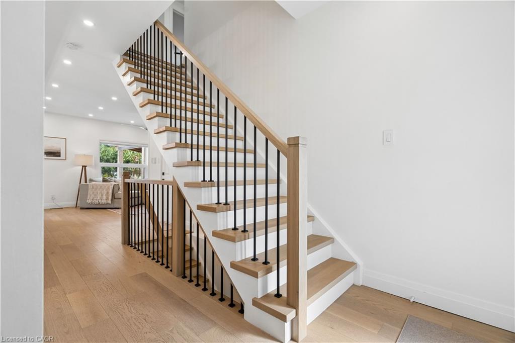 184 Dunbar Street Property Photo 17