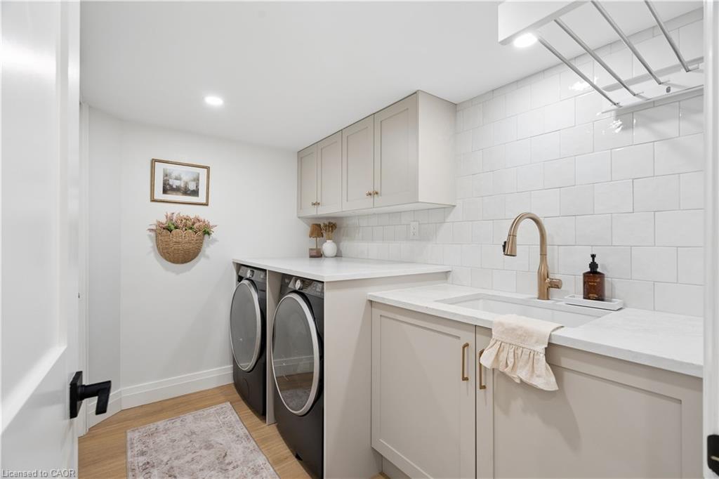 184 Dunbar Street Property Photo 29