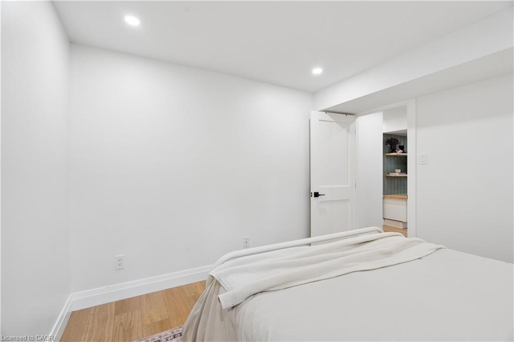 184 Dunbar Street Property Photo 33