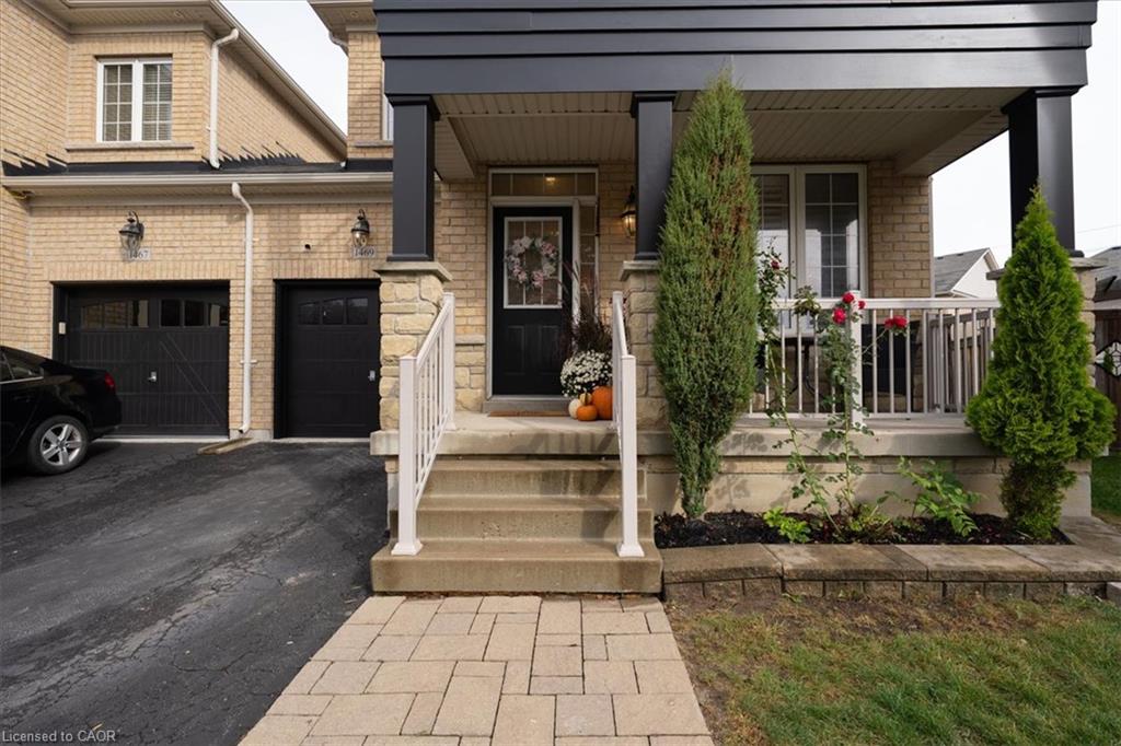 1469 Haws Crescent Property Photo 3