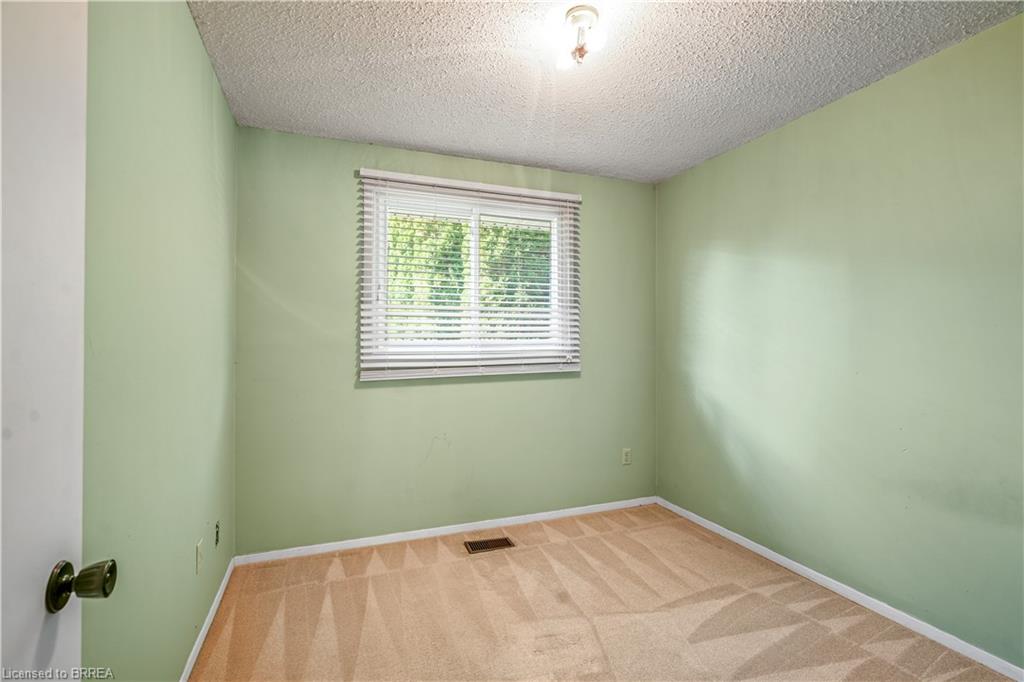 35 Ivanhoe Road Property Photo 21