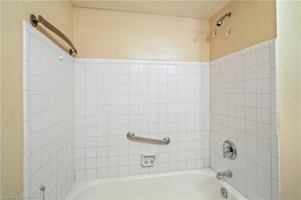 35 Ivanhoe Road Property Photo 28
