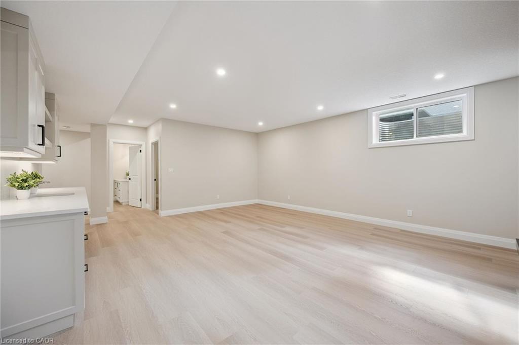 79 South Parkwood Boulevard Property Photo 23