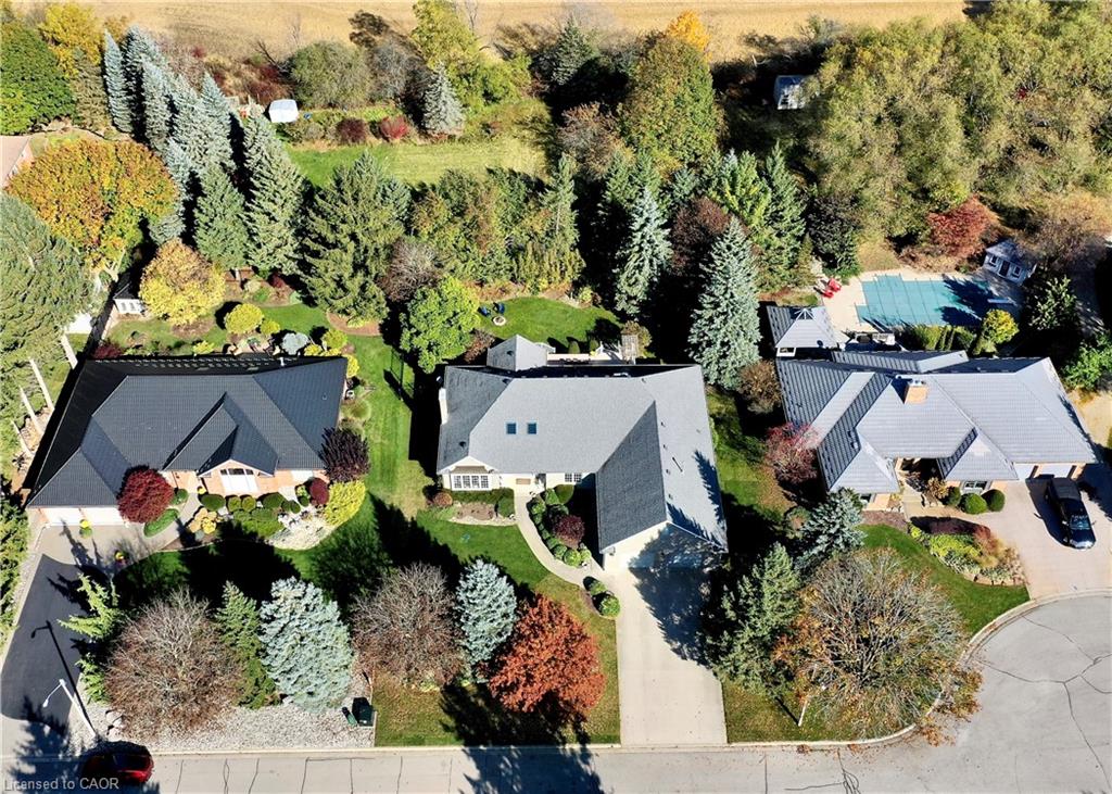 10 Meadow Heights Drive Property Photo 3