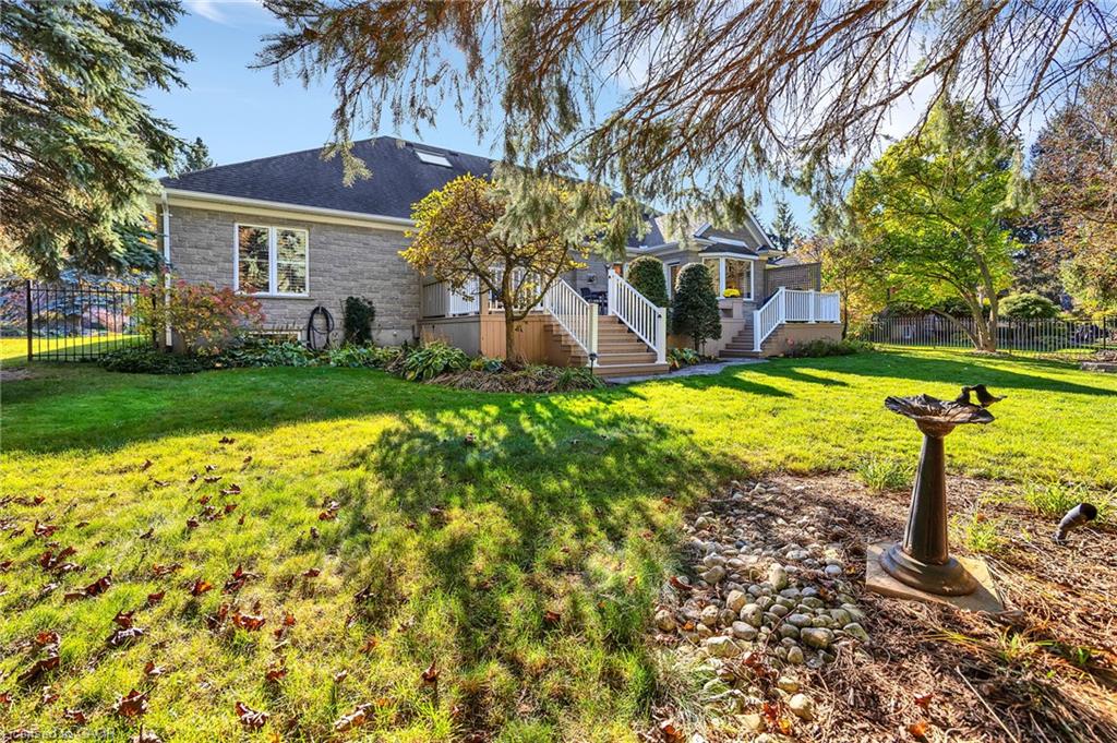 10 Meadow Heights Drive Property Photo 4