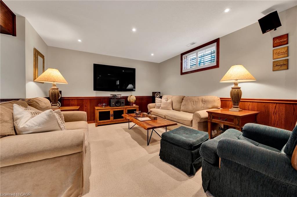 10 Meadow Heights Drive Property Photo 35