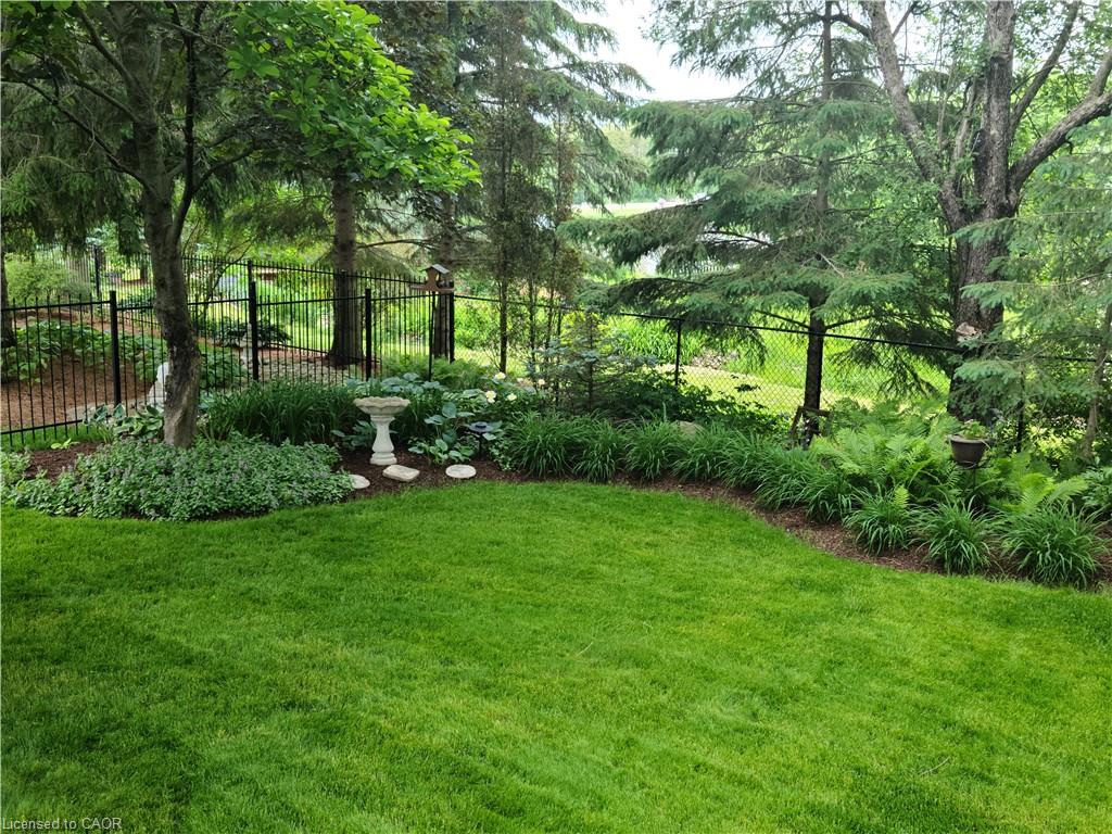 10 Meadow Heights Drive Property Photo 45