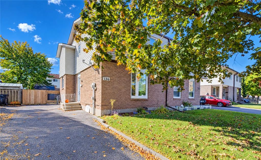 136 Sekura Crescent Property Photo 1