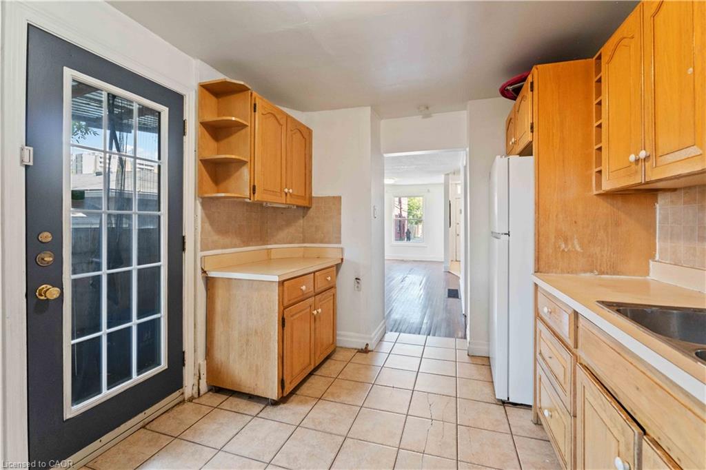 33 Madison Avenue Property Photo 10