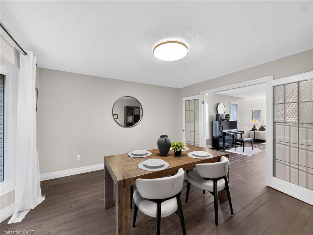 12 Sundrop Court Property Photo 10