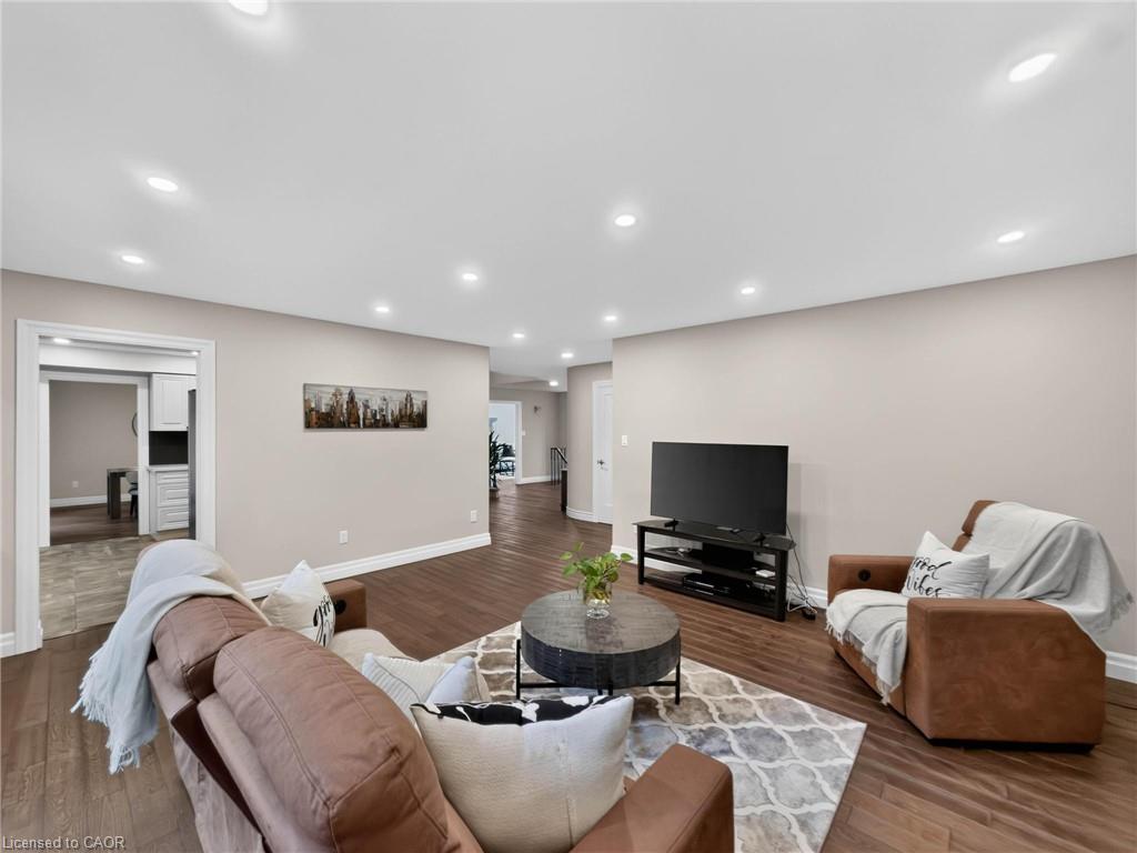 12 Sundrop Court Property Photo 19