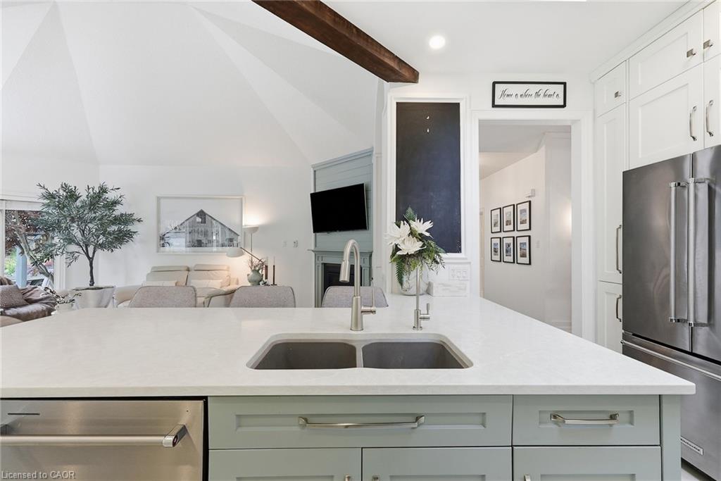 15 Everwood Run Property Photo 11