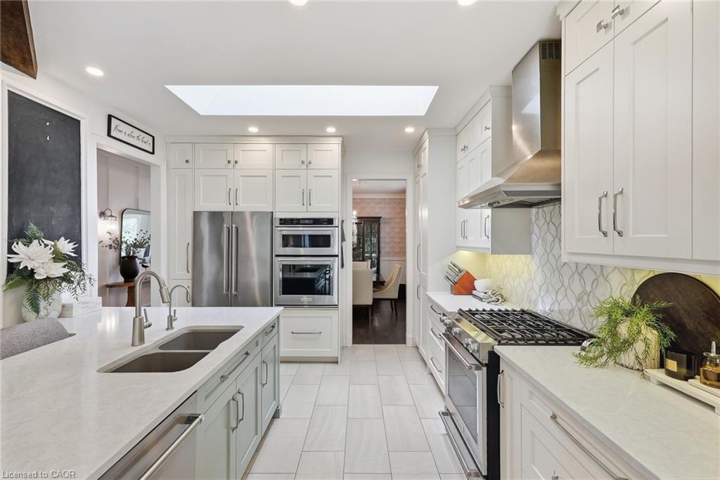 15 Everwood Run Property Photo 12