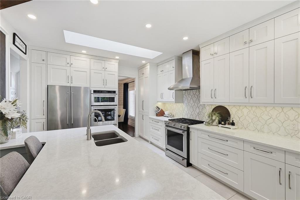 15 Everwood Run Property Photo 13