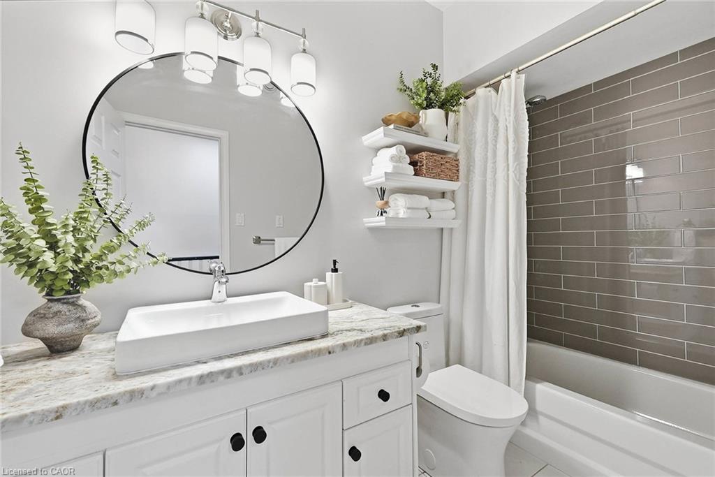 15 Everwood Run Property Photo 24