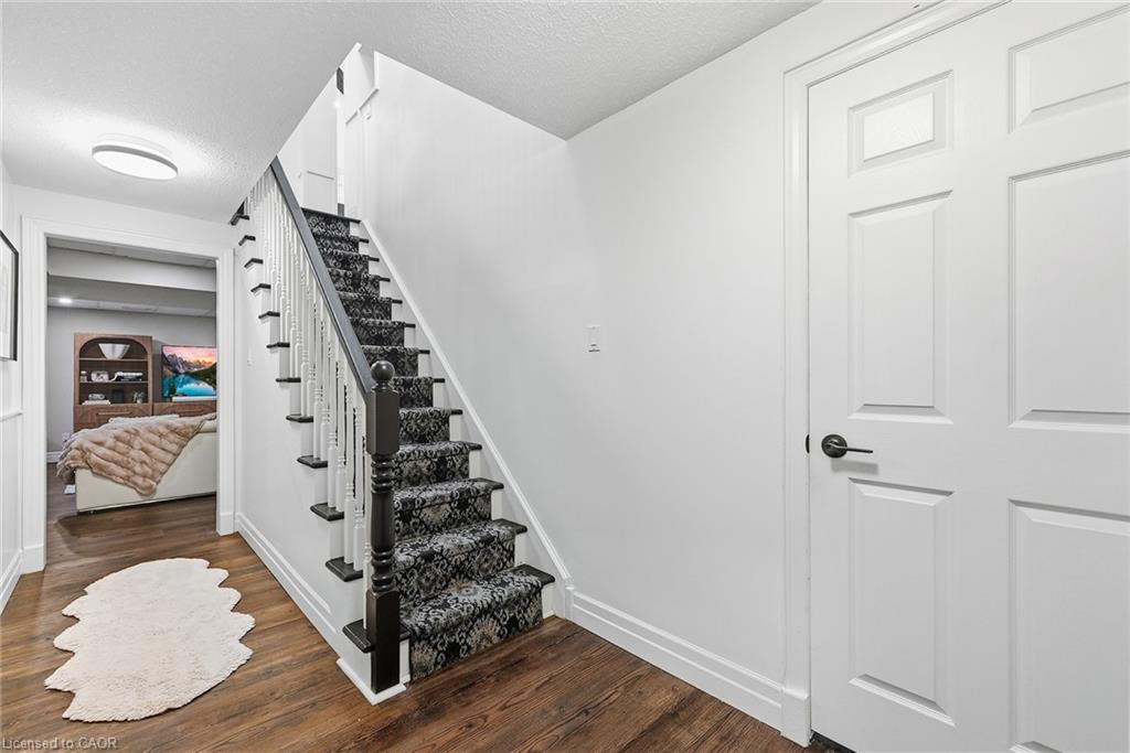 15 Everwood Run Property Photo 27