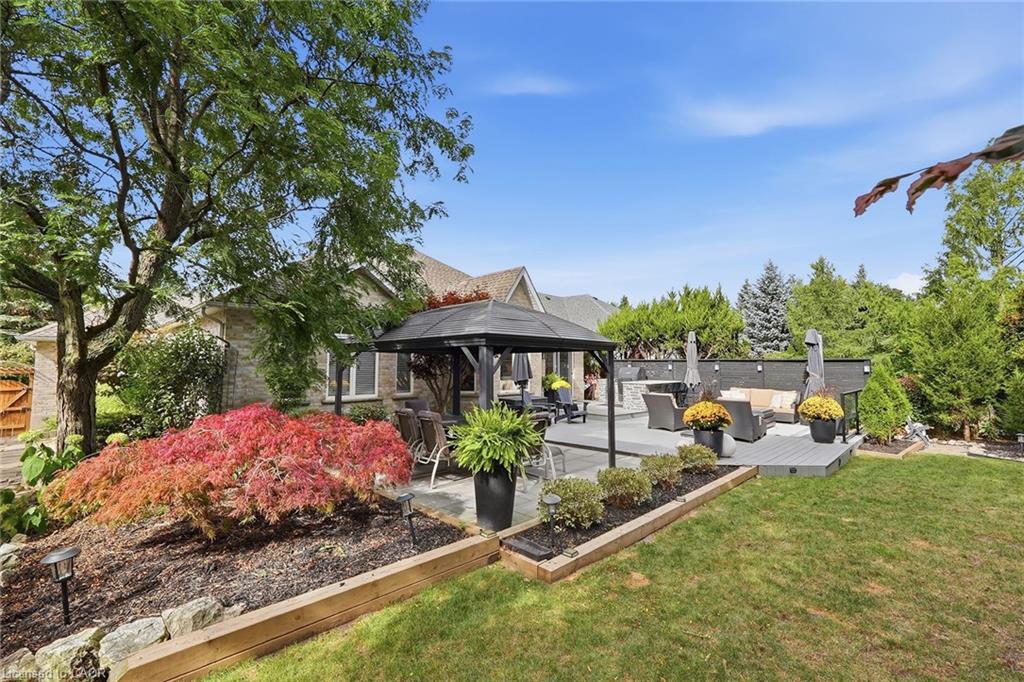 15 Everwood Run Property Photo 37