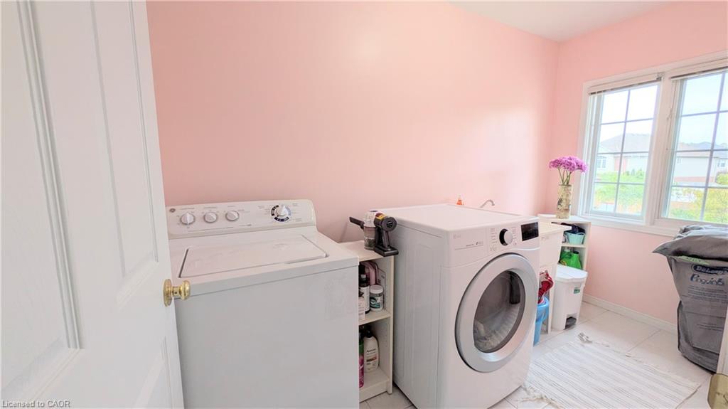68 Benjamin Drive Property Photo 28