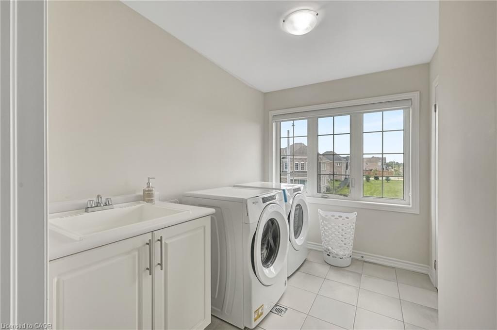 15 Douglas Kemp Crescent Property Photo 44
