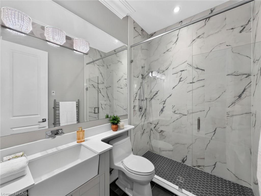 389 Belvenia Road Property Photo 4