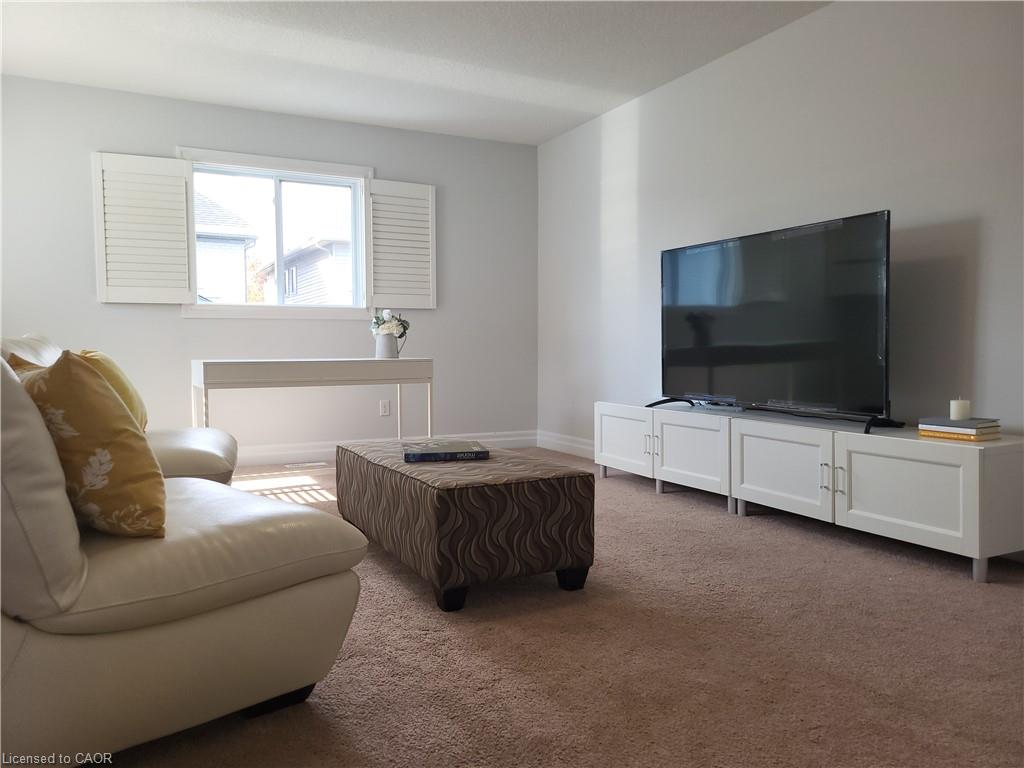 344 Watervale Crescent Property Photo 8