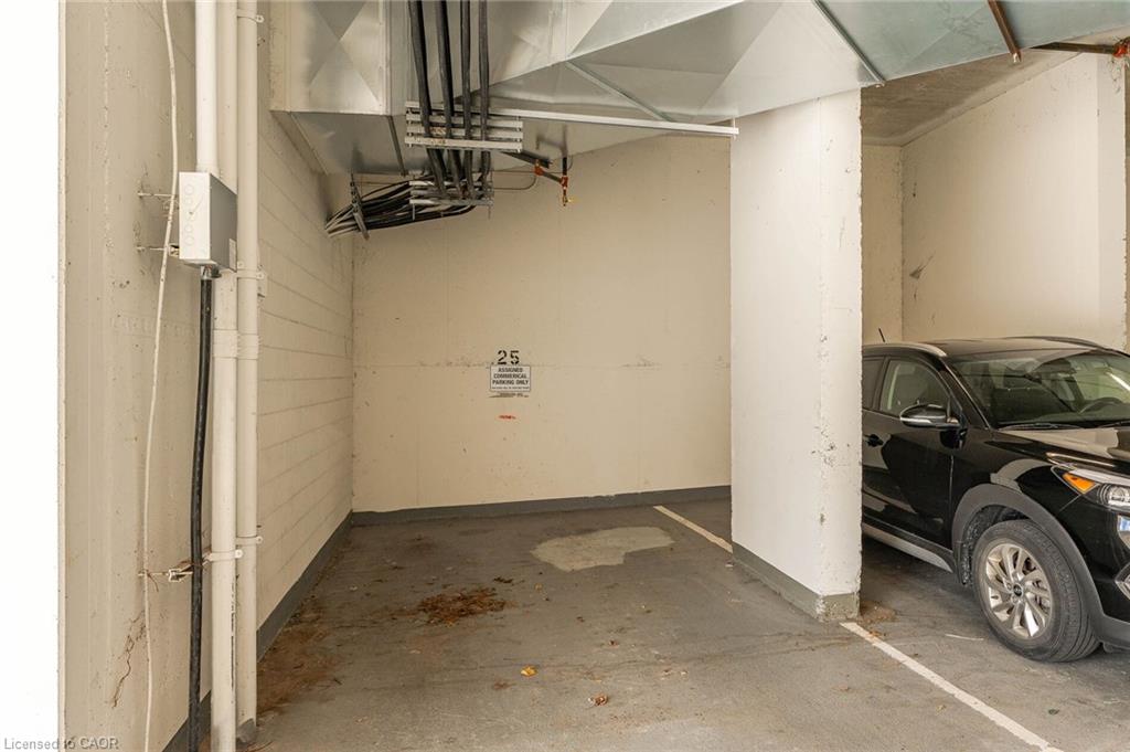 104-150 Wellington Street E Property Photo 26