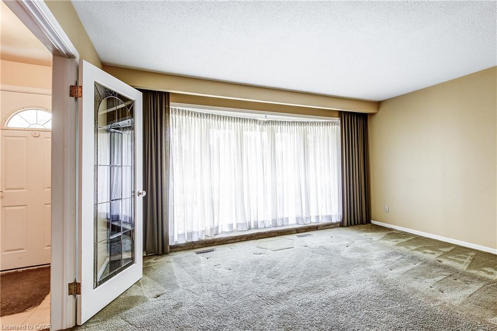 1360 Majestic Drive Property Photo 8