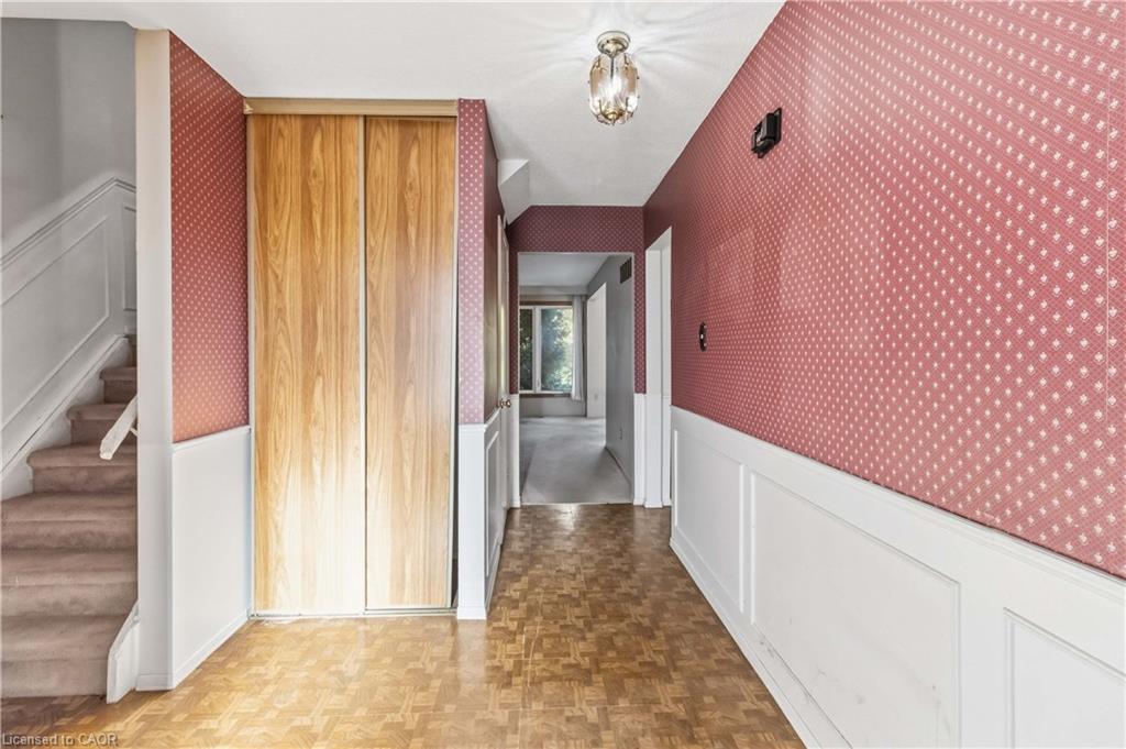 3097 Autumn Hill Crescent Property Photo 2