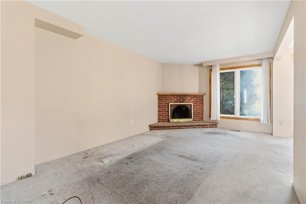 3097 Autumn Hill Crescent Property Photo 4