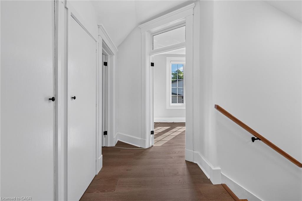 22 Church Street E Property Photo 25