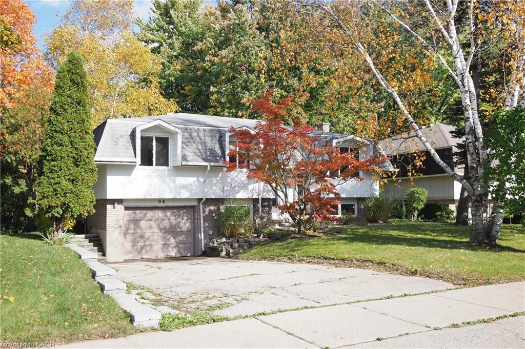 98 Amos Avenue Property Photo 1