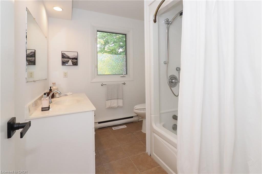 98 Amos Avenue Property Photo 10