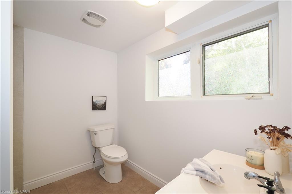 98 Amos Avenue Property Photo 14