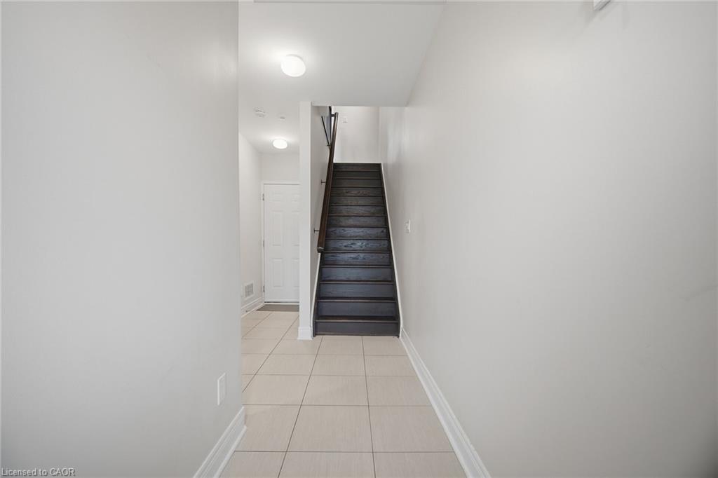 1860 Burnhamthorpe Road E Property Photo 5
