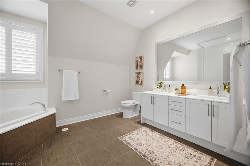 1860 Burnhamthorpe Road E Property Photo 30